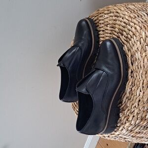 ATELIERS Womens Barton Black‎ Leather Slip On Platform Loafers Size 39/ US-8.5